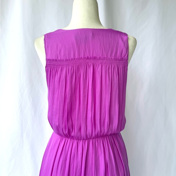 Banana Republic Fuchsia V-Neck Sleeveless Midi Dress - Picture 7 of 9